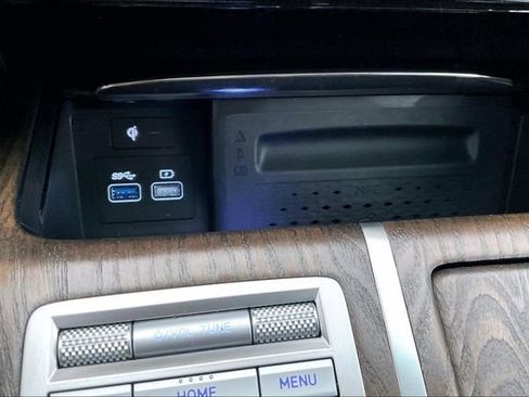 Certified 2024 Genesis GV80 3.5T image 33