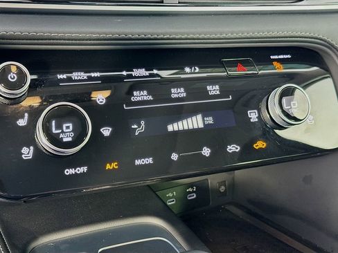 Used 2026 INFINITI QX60 Luxe w/ Cargo Package FWD image 16