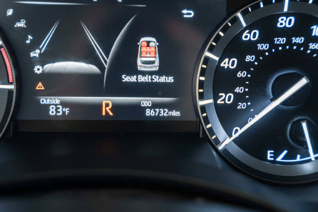 Used 2021 Toyota Highlander XLE AWD/4WD image 40