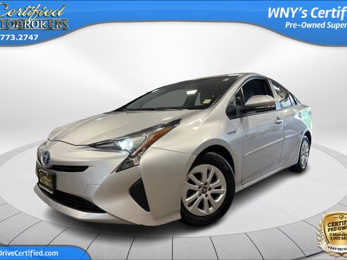 Used 2016 Toyota Prius Two FWD image 1