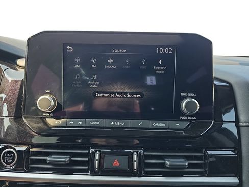 Used 2024 Nissan Pathfinder SV FWD image 21