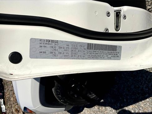 Used 2018 Jeep Compass Trailhawk image 31