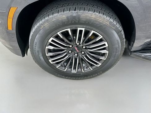 Used 2025 GMC Yukon Elevation image 33