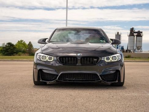 Used 2018 BMW M3 RWD image 2