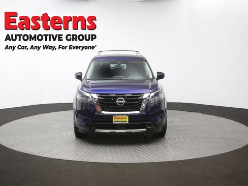 Used 2023 Nissan Pathfinder SL AWD/4WD image 53