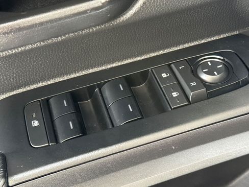 Used 2024 Toyota Tacoma SR5 RWD image 13