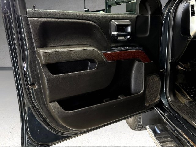 Used 2018 GMC Sierra 3500 SLE w/ SLE Preferred Package AWD/4WD image 23