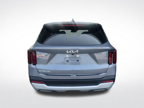 Certified 2024 Kia Sorento LX FWD image 40
