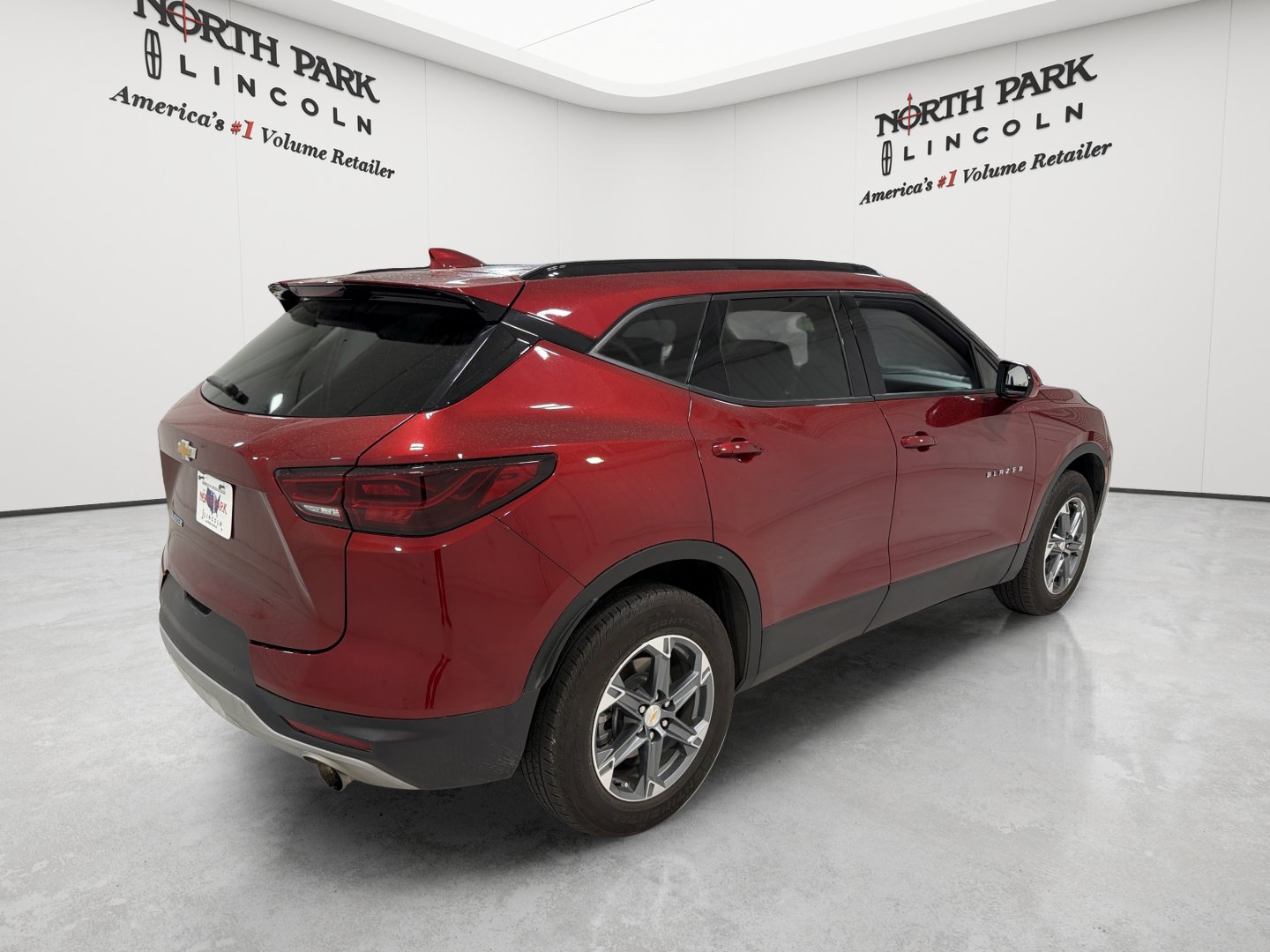 Used 2024 Chevrolet Blazer LT w/ Convenience Package FWD image 5