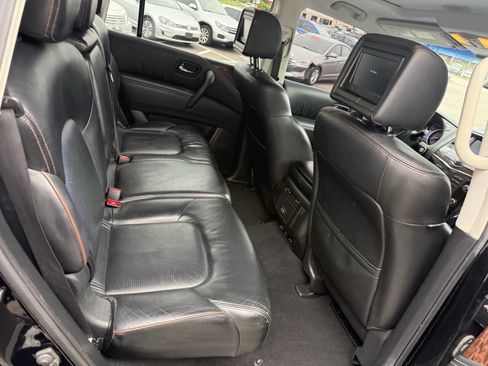 Used 2017 Nissan Armada Platinum w/ Interior Lighting Package AWD/4WD image 17