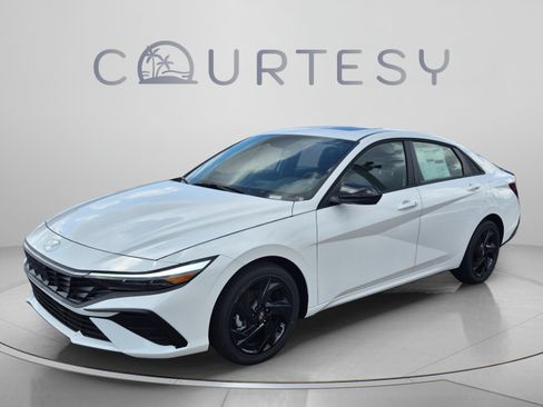 New 2026 Hyundai Elantra SEL Sport FWD image 1