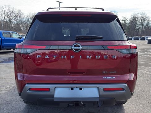 New 2026 Nissan Pathfinder SL image 7