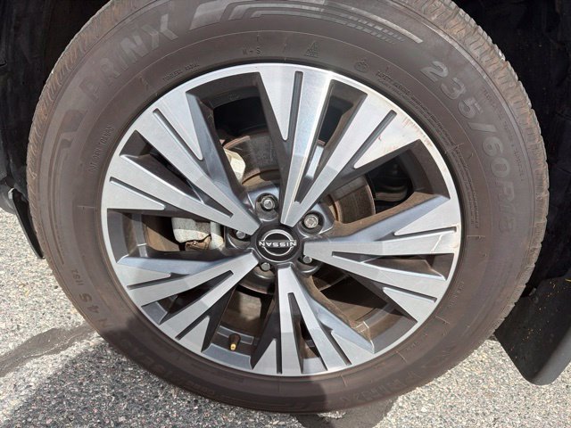 Used 2023 Nissan Rogue SV w/ SV Premium Package AWD/4WD image 9
