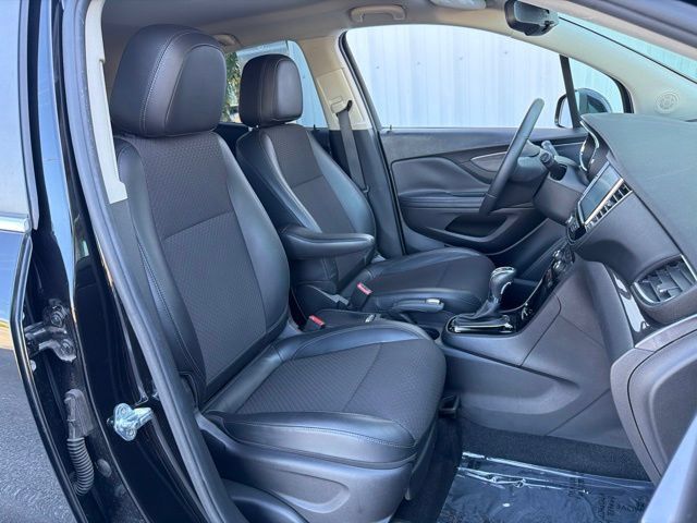 Used 2020 Buick Encore Preferred w/ Safety Package FWD image 20