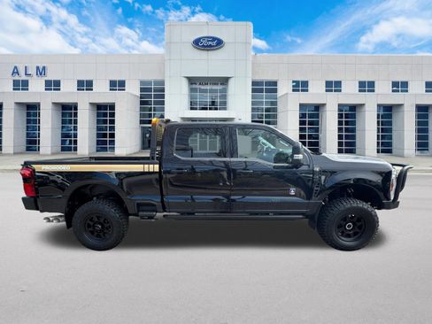 New 2026 Ford F250 Lariat w/ Black Appearance Package image 4