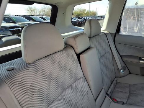 Used 2010 Subaru Forester 2.5X Premium image 23