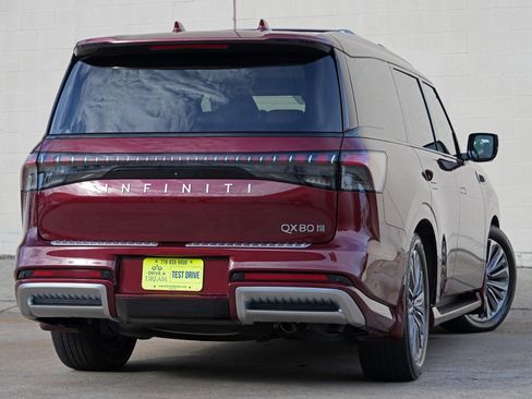 Used 2025 INFINITI QX80 Sensory w/ Exterior Package AWD/4WD image 5