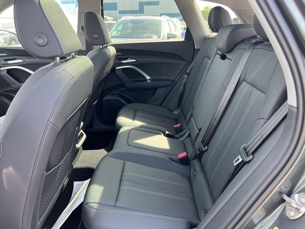 New 2026 Audi Q5 Premium Plus AWD/4WD image 24