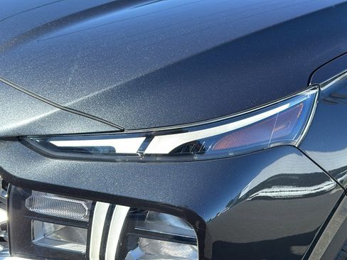 Used 2023 Hyundai Santa Fe SEL w/ Premium Package image 9