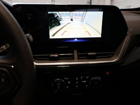 New 2026 Chevrolet Trax RS w/ Sunroof Package image 19