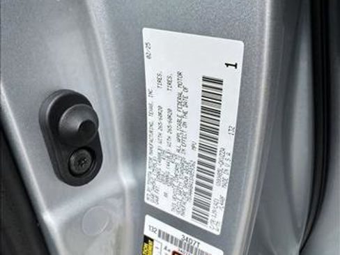 Used 2025 Toyota Sequoia Platinum image 23