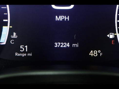 Used 2022 Chrysler Pacifica Touring-L image 27