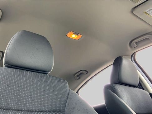 Used 2019 Honda HR-V LX image 14