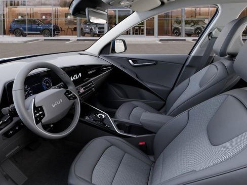 New 2026 Kia Niro Wind FWD image 17