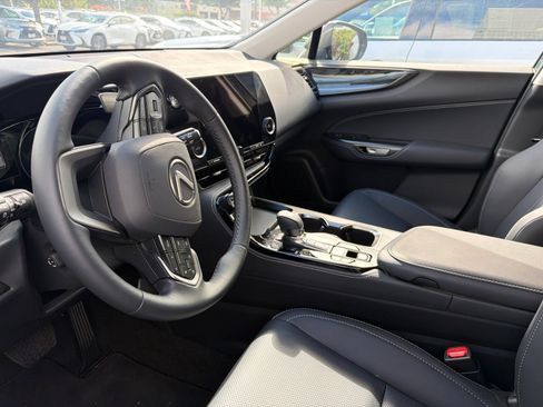 Used 2025 Lexus NX 350h AWD w/ Cold Area Package image 9