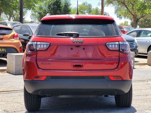 Used 2025 Jeep Compass Latitude w/ Altitude Special Edition AWD/4WD image 26