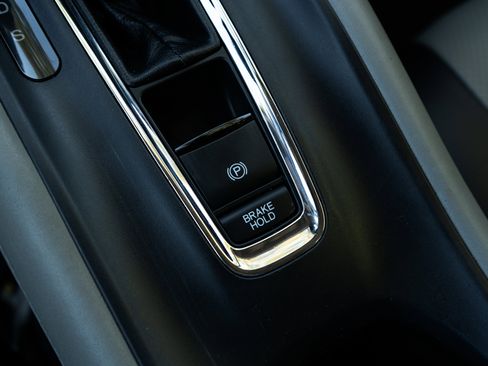 Certified 2022 Honda HR-V EX image 30