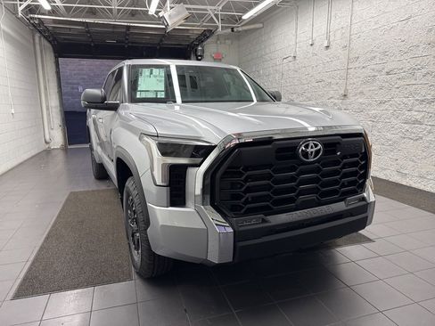 New 2026 Toyota Tundra SR5 image 2