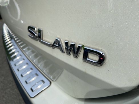 Used 2019 Nissan Rogue SL image 5