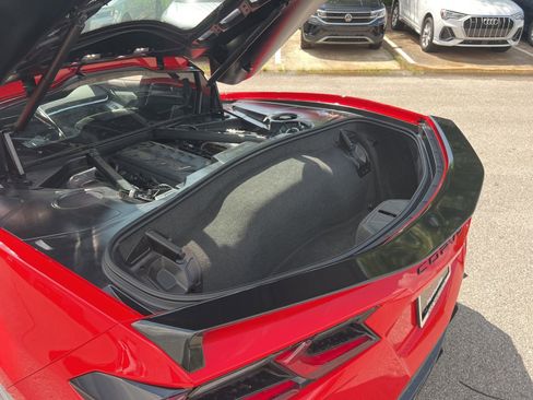 Used 2024 Chevrolet Corvette Stingray Preferred Cpe w/ Battery Protection Package RWD image 31