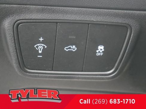 Used 2022 Hyundai Santa Cruz Limited AWD/4WD image 20