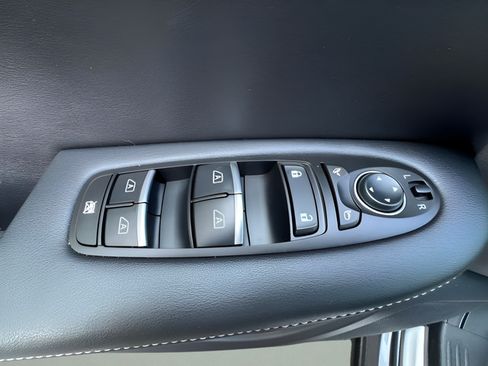 Used 2022 INFINITI QX50 Essential AWD/4WD image 14