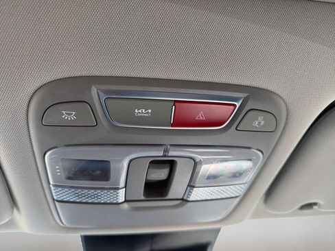 Used 2025 Kia Telluride S AWD/4WD image 27