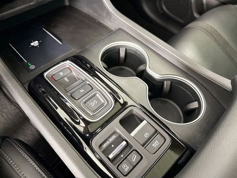 Used 2024 Honda Pilot Touring image 42