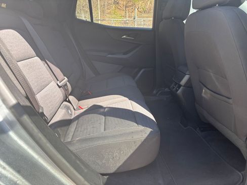 Used 2025 Chevrolet Equinox LT FWD image 39