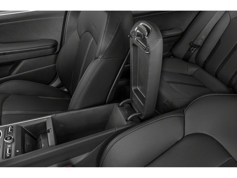 Used 2023 Kia K5 GT-Line image 12