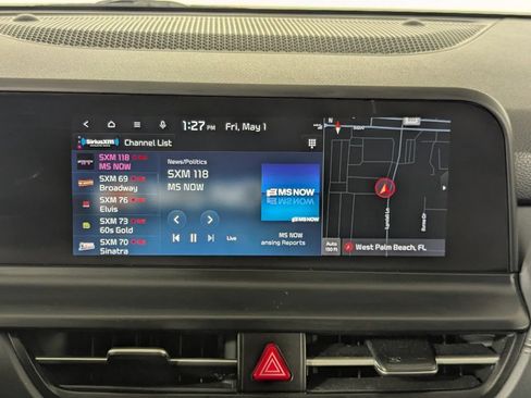 Used 2024 Kia Seltos SX w/ SX Sunroof Package AWD/4WD image 18