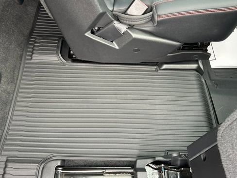 Certified 2024 Chevrolet Traverse RS image 57