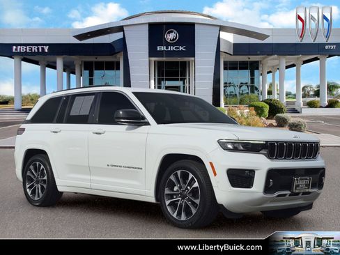 Used 2024 Jeep Grand Cherokee Overland w/ Adv Protech Group III AWD/4WD image 1