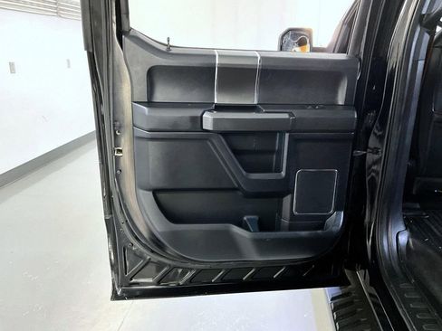 Used 2017 Ford F150 Lariat w/ Equipment Group 502A Luxury AWD/4WD image 20