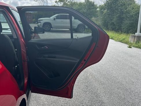 Certified 2022 Chevrolet Equinox LT image 36