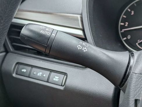 Used 2024 Nissan Altima 2.5 SV FWD image 25