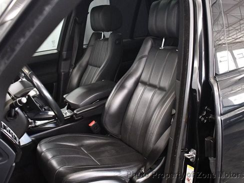 Used 2016 Land Rover Range Rover Supercharged image 4