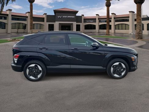Certified 2025 Hyundai Kona SEL FWD image 9