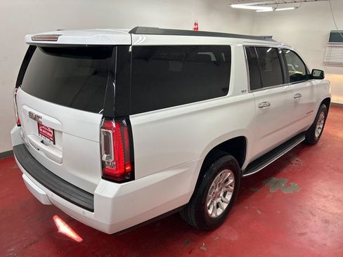 Used 2016 GMC Yukon XL SLT RWD image 12