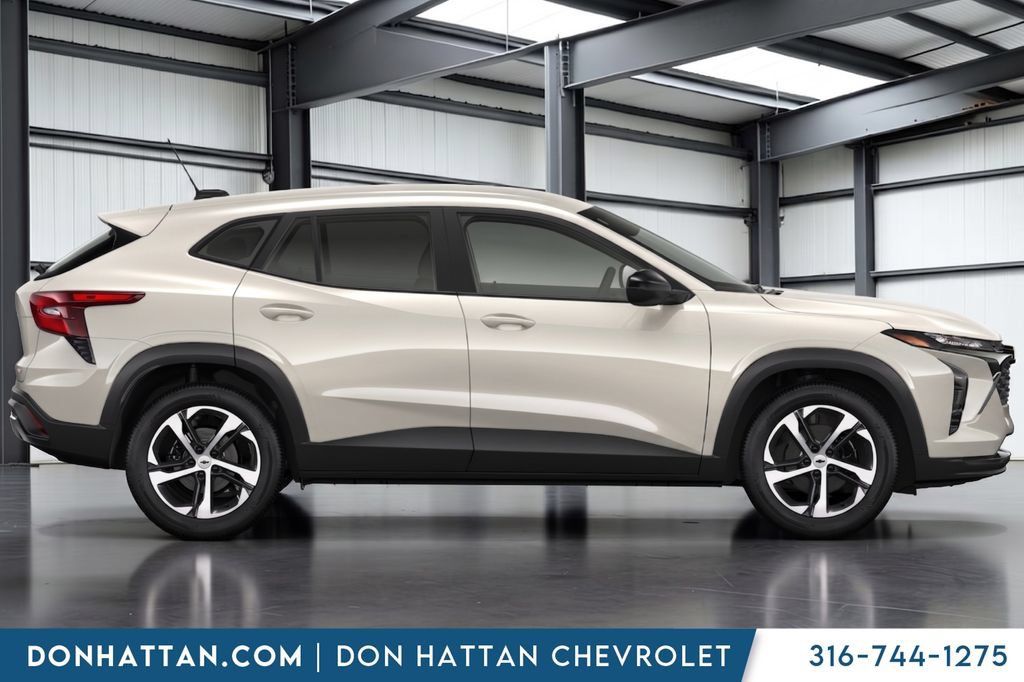 New 2026 Chevrolet Trax RS w/ Driver Confidence Package FWD image 3
